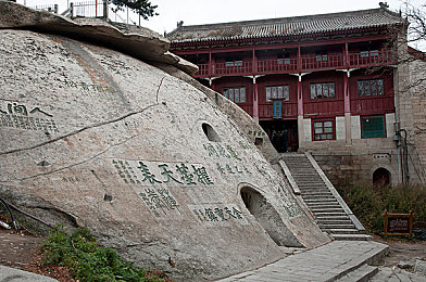 天天草天天射,奇幻世界激战，射击盛宴来袭